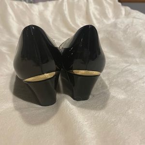 Black Pat-tan leather Calvin Klein